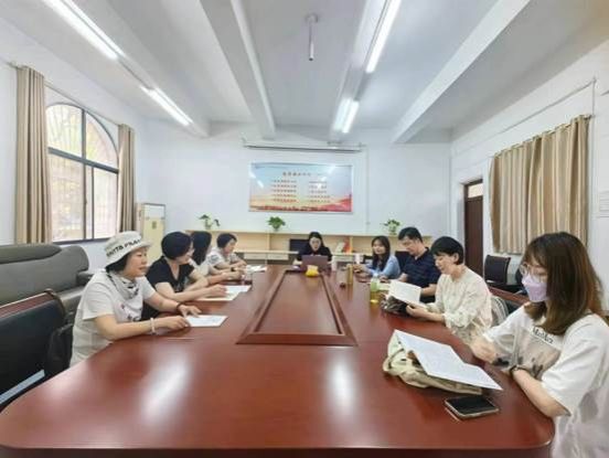 思想道德與法治教研室會(huì)議照片